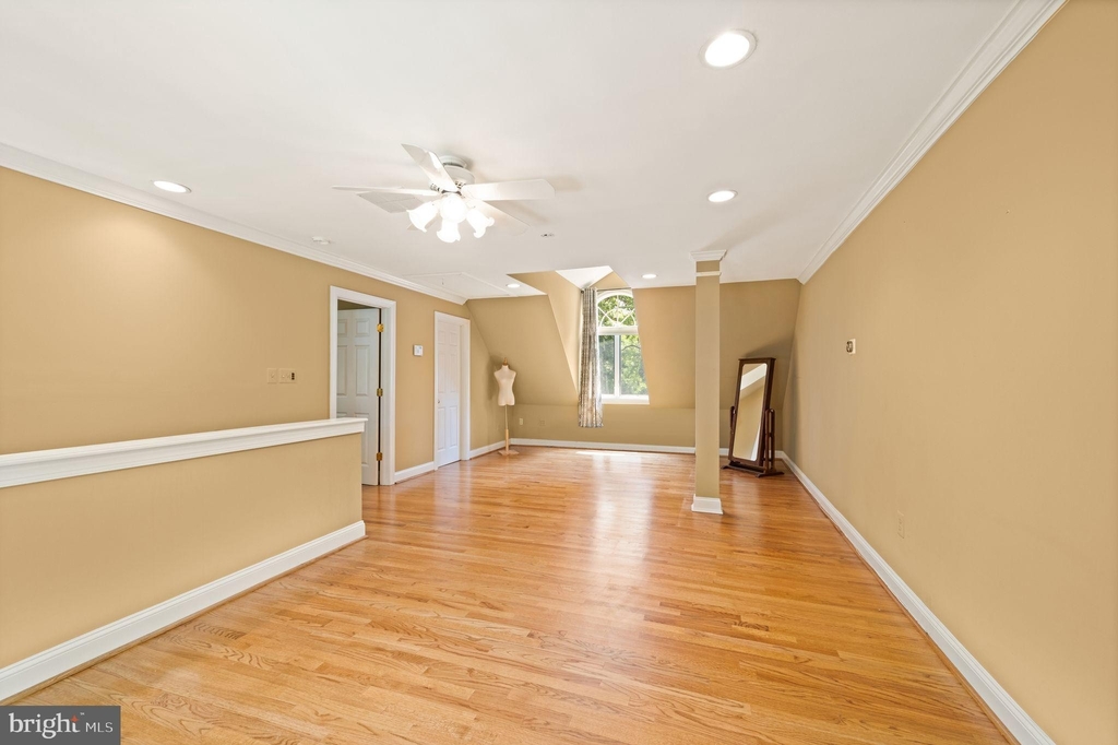 1150 Spring Hill Road - Photo 32