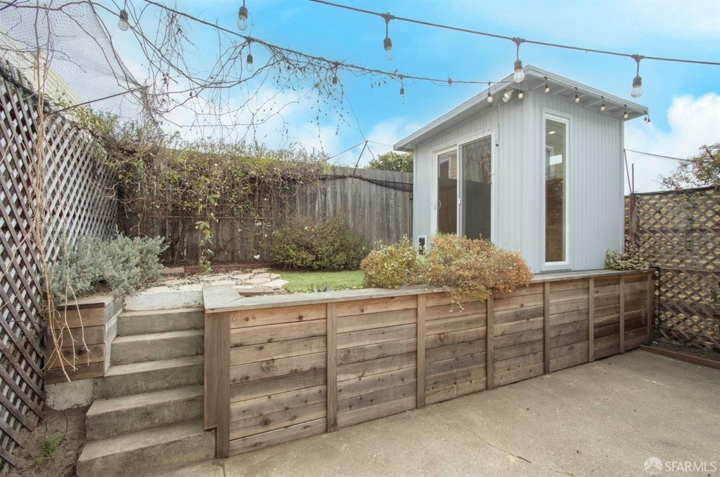 1910 45th Avenue - Photo 22