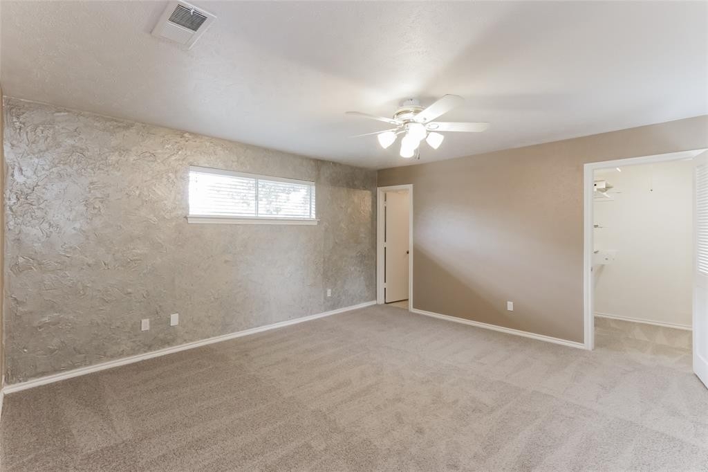 1608 Cloister Way - Photo 10