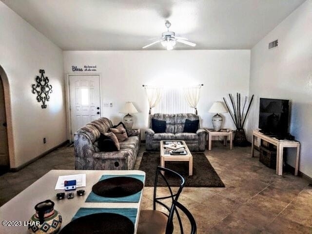 3390 Yavapai Dr - Photo 2