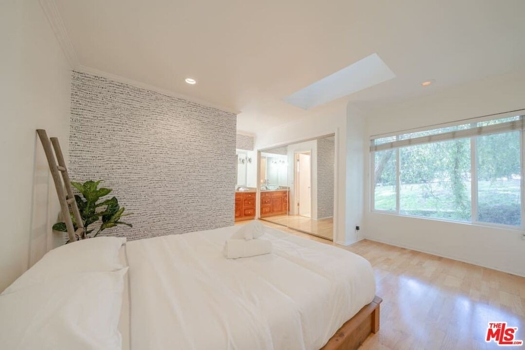 3951 Sunswept Dr - Photo 41