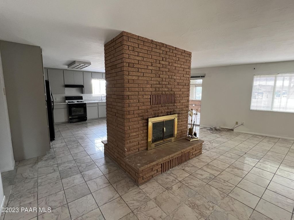 640 Talwatha Drive - Photo 3