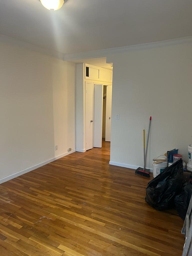 226 East 74th Street - Photo 4