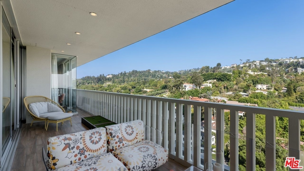 9255 Doheny Rd - Photo 14