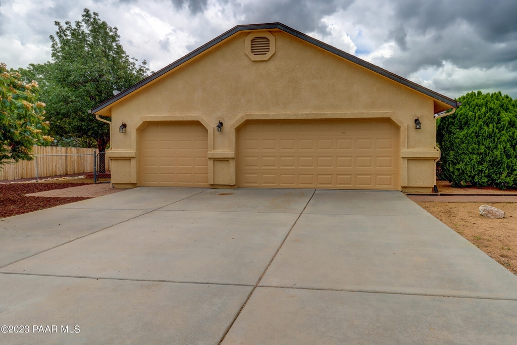 4951 Del Rio Circle - Photo 1