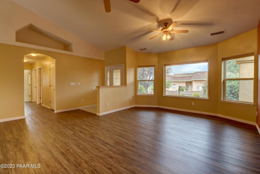 4951 Del Rio Circle - Photo 11