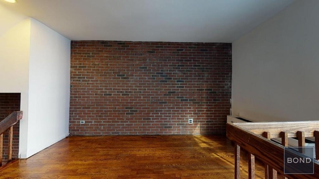 155 East 88th Street - Photo 2