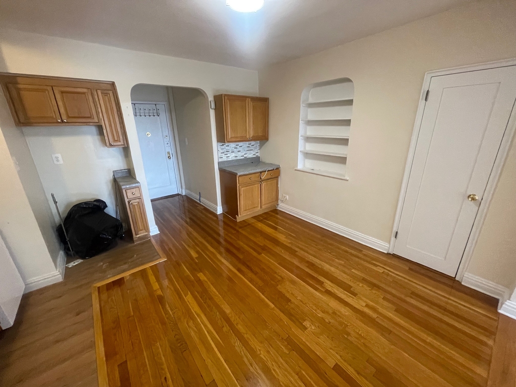 63-53 Haring Street - Photo 4