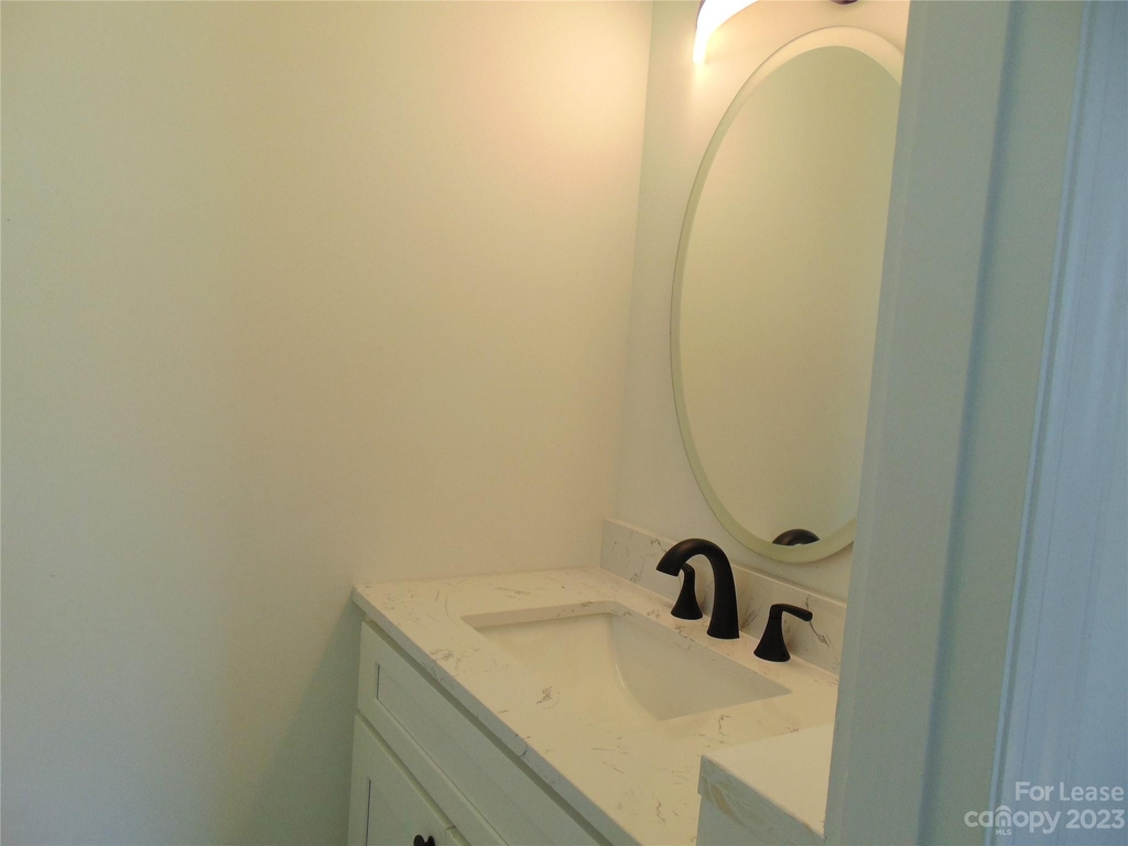 7500 Thorncliff Drive - Photo 17
