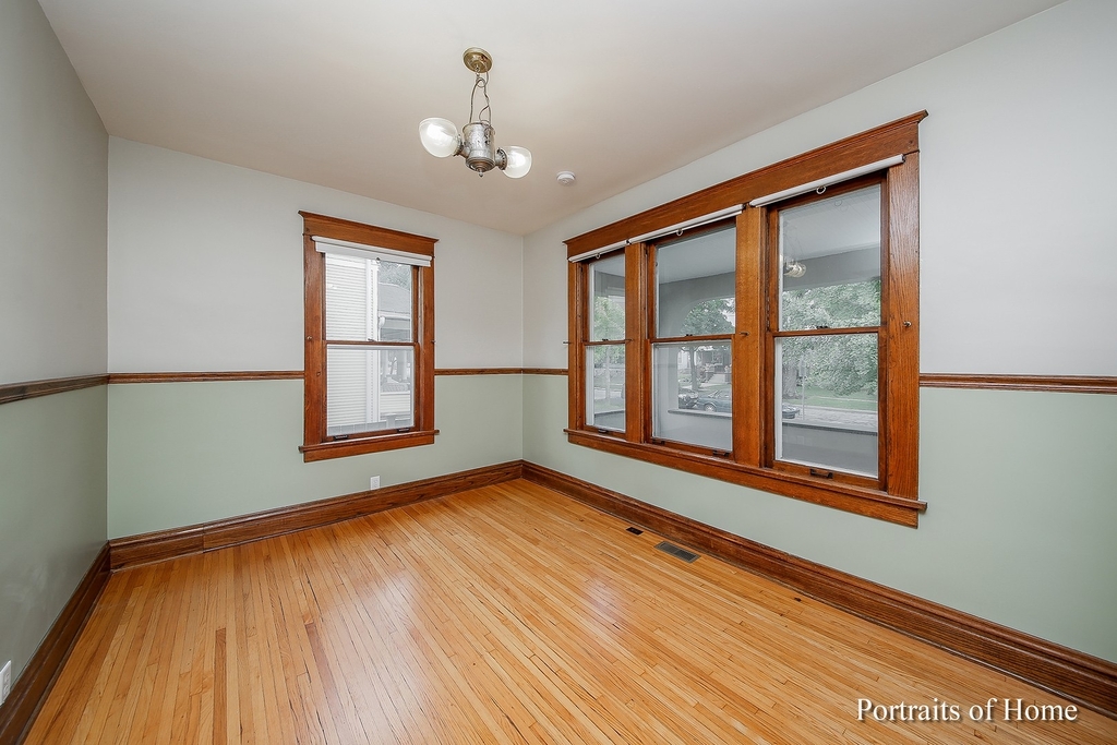 205 N Columbia Street - Photo 6