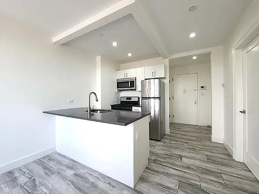 106 Remsen Avenue - Photo 5