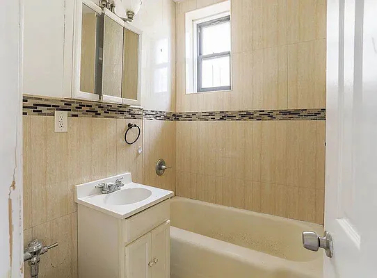 180 Beach 117th Street - Photo 4
