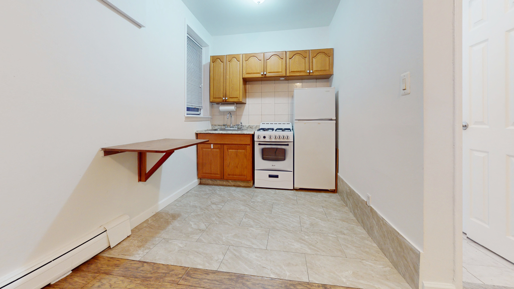 11950 metropolitan avenue - Photo 7