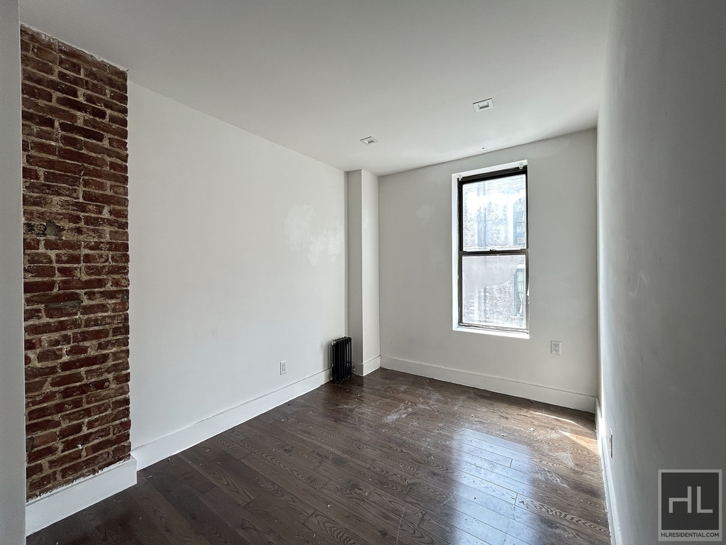 St Nicholas Terrace - Photo 2