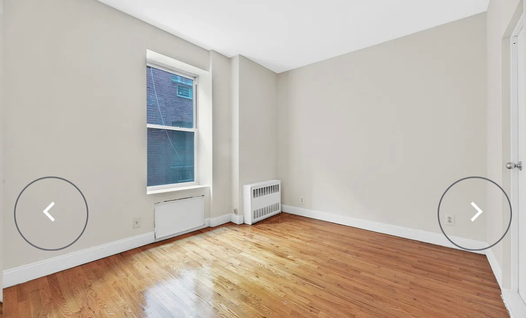 226 East 25th Street - Photo 1