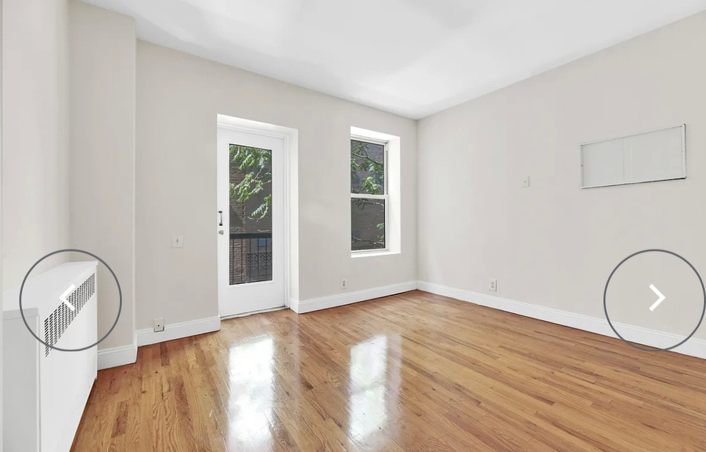 226 East 25th Street - Photo 2
