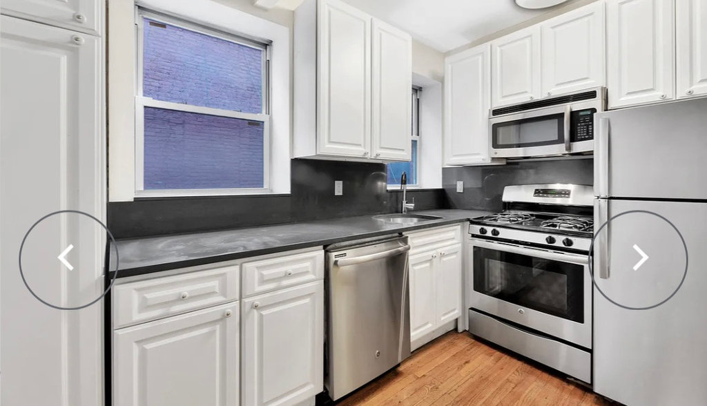 226 East 25th Street - Photo 5
