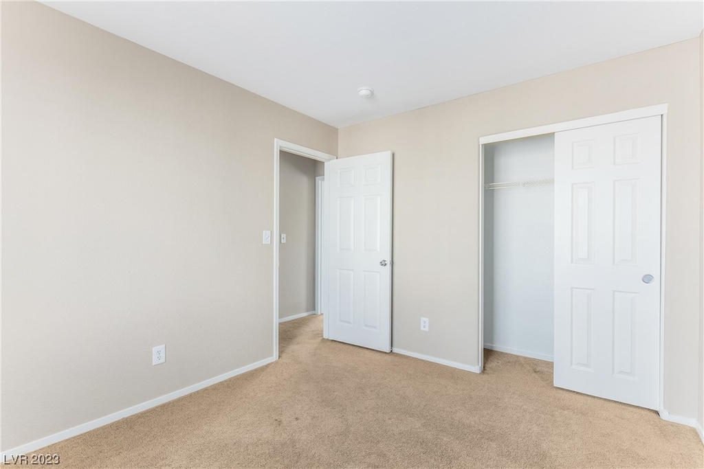 5935 Hudson Woods Court - Photo 13