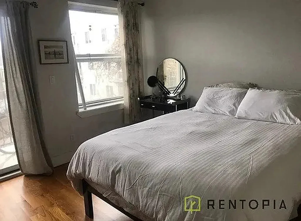 246 union ave - Photo 2