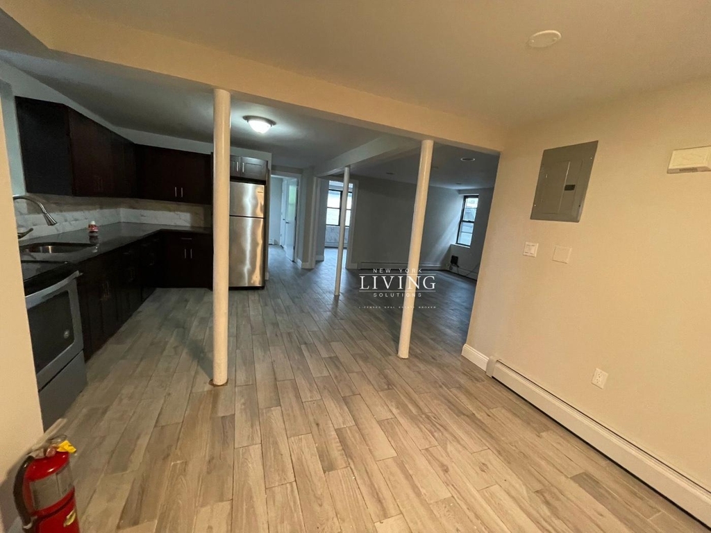 69-17 Burchell Avenue - Photo 10