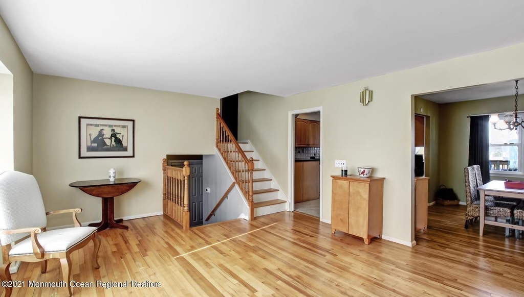 13 Roslyn Drive - Photo 4