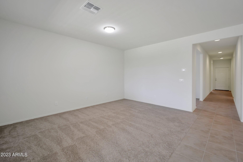 11215 W Bloch Road - Photo 6