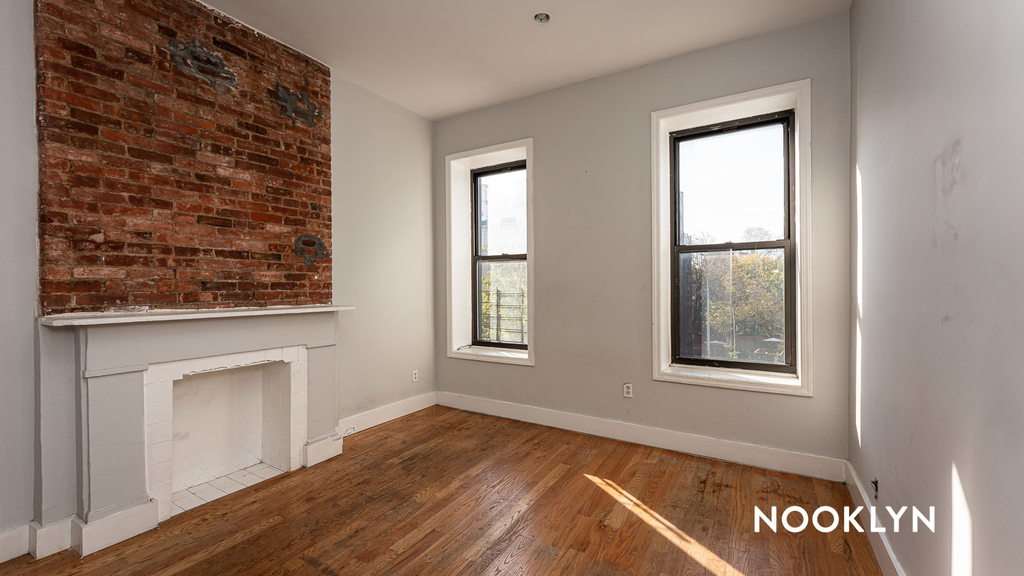 1175 Bedford Ave - Photo 6