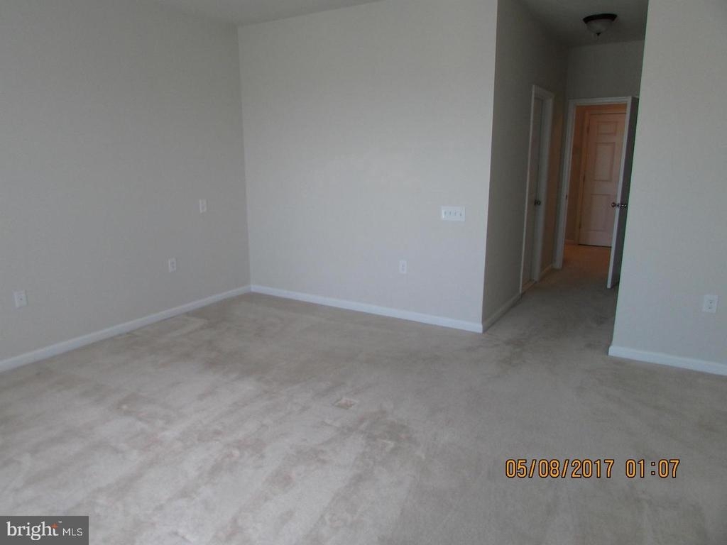 20606 Maitland Ter - Photo 7