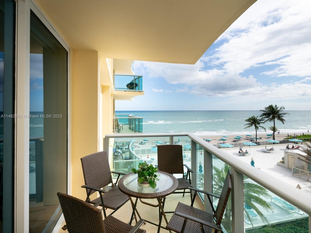 2501 S Ocean Dr - Photo 0