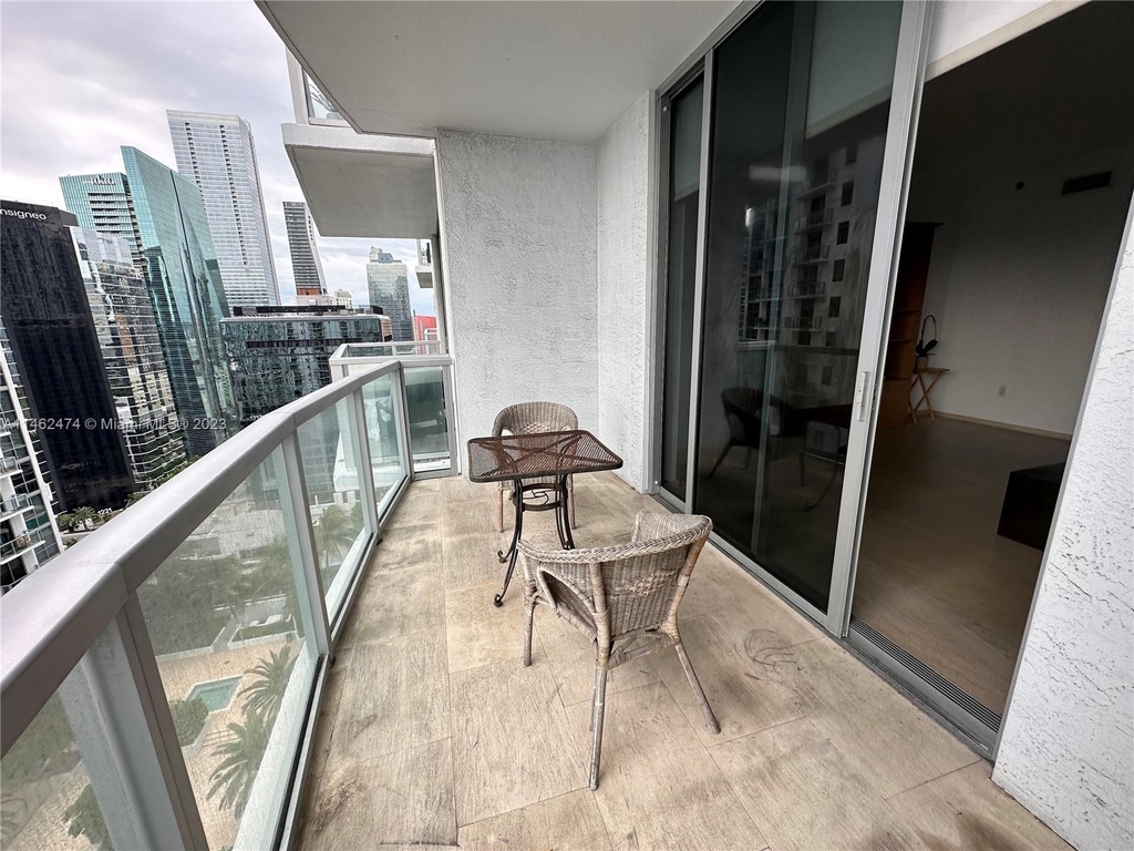 1050 Brickell Ave - Photo 8