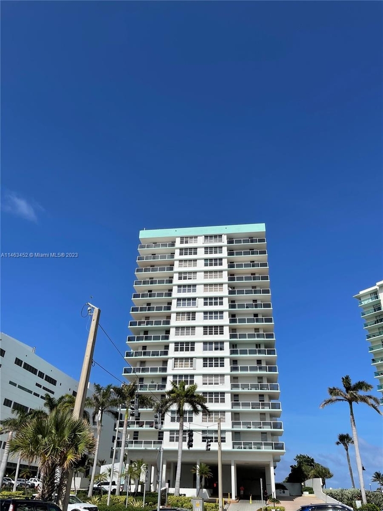 3725 S Ocean Dr - Photo 0