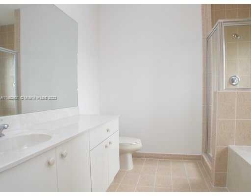 1231 Ne 42nd Ave - Photo 4