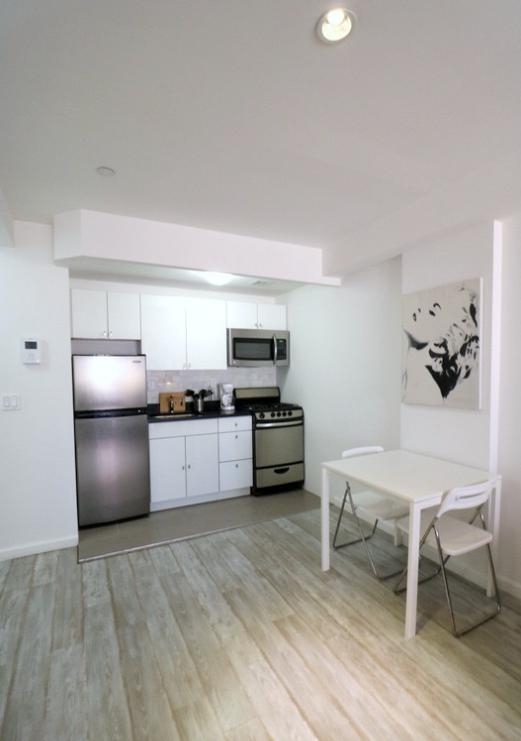 521 West 48th Street - Photo 6