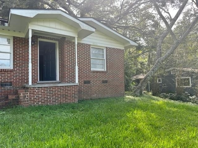 1301 Elwell Drive - Photo 16