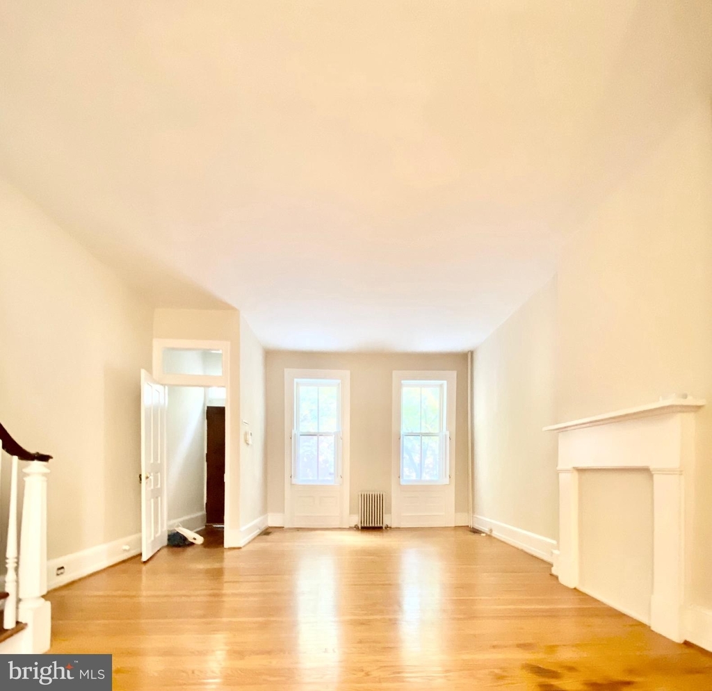 2210 Brandywine Street - Photo 2