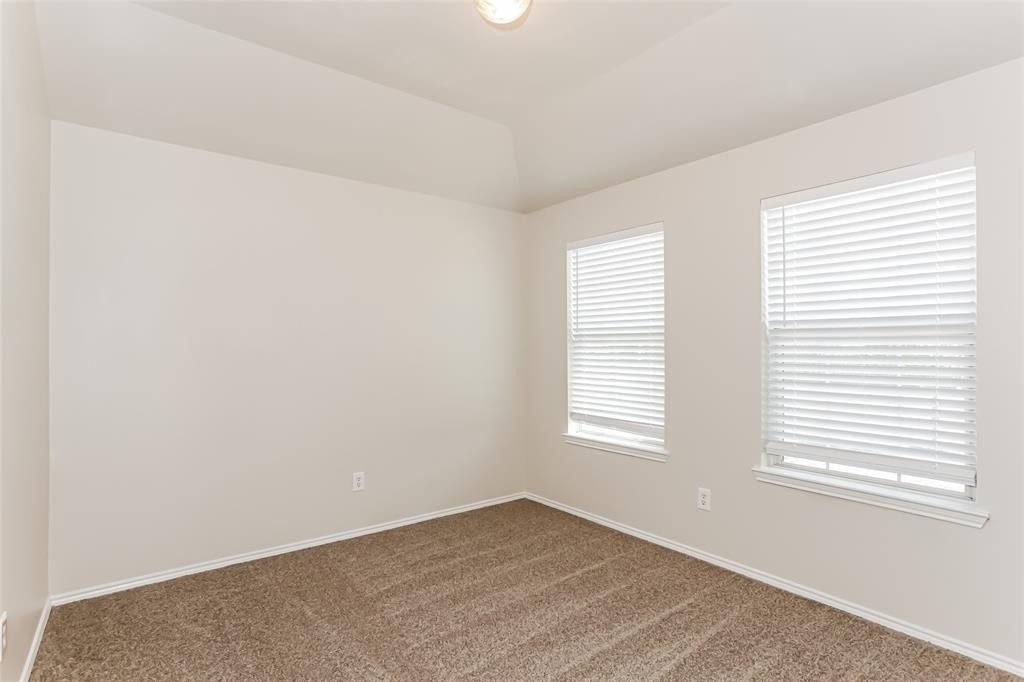 6356 Stone Lake Court - Photo 10