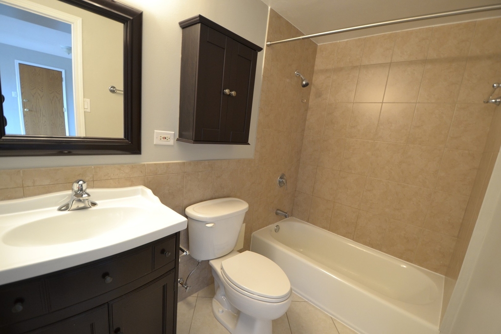 4180 N Marine Drive - Photo 7