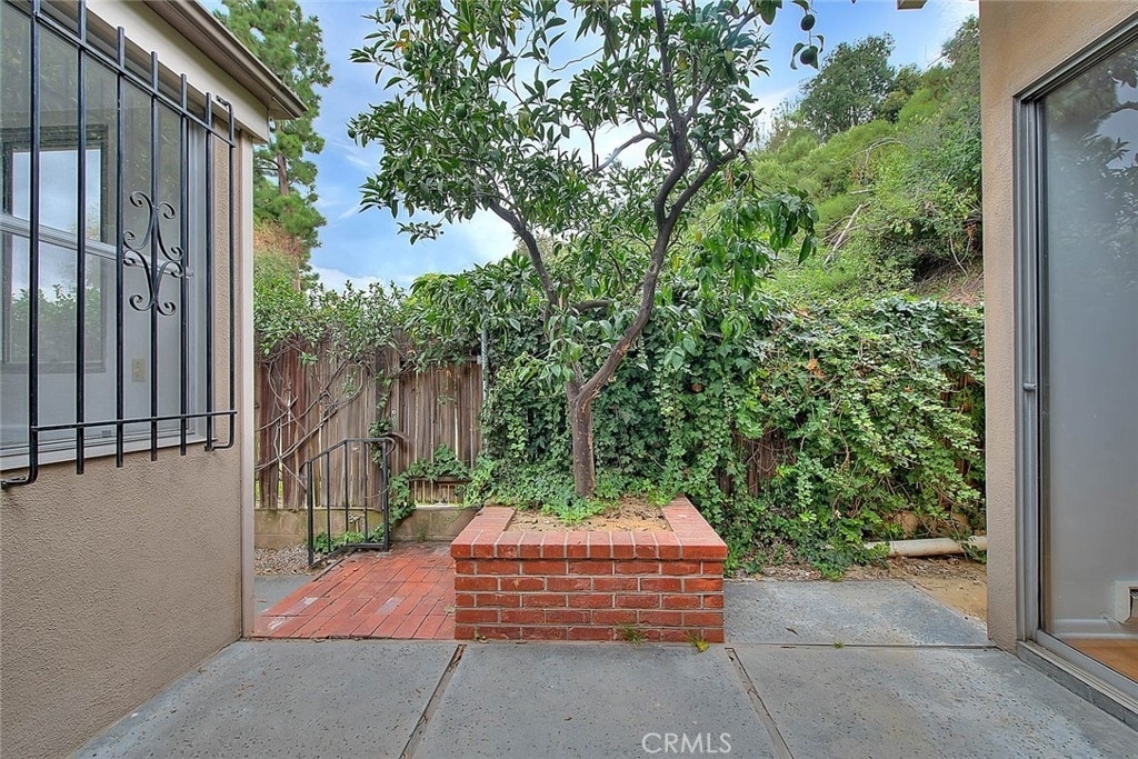 4130 Del Mar Avenue - Photo 2