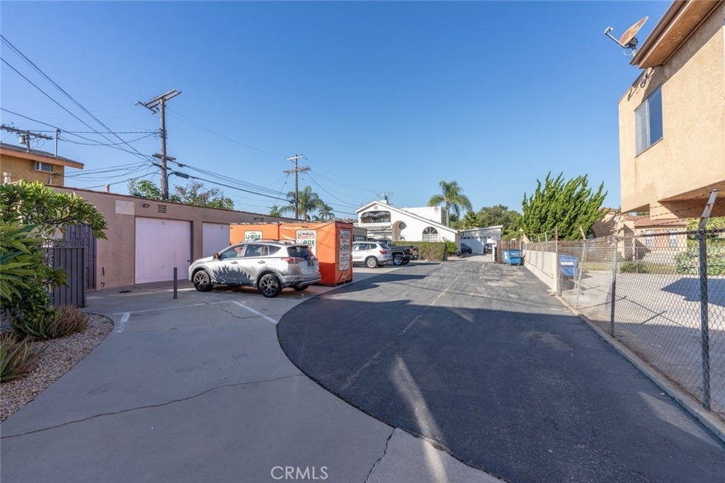 7815 Crenshaw Boulevard - Photo 30