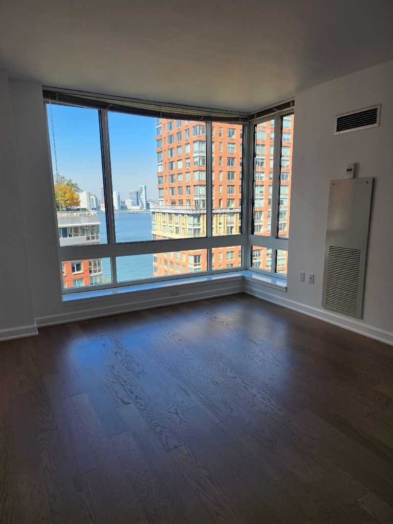 North Cove - Photo 0