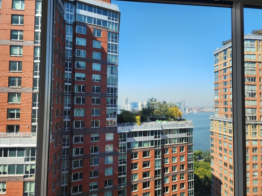 North Cove - Photo 2