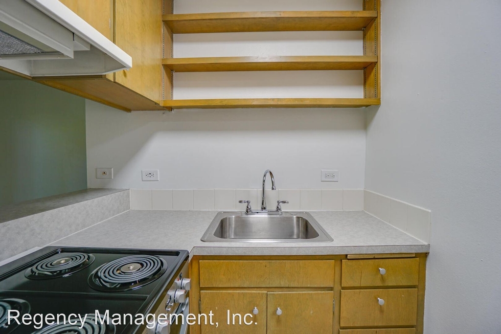 1239 Sw Woods Street - Photo 15