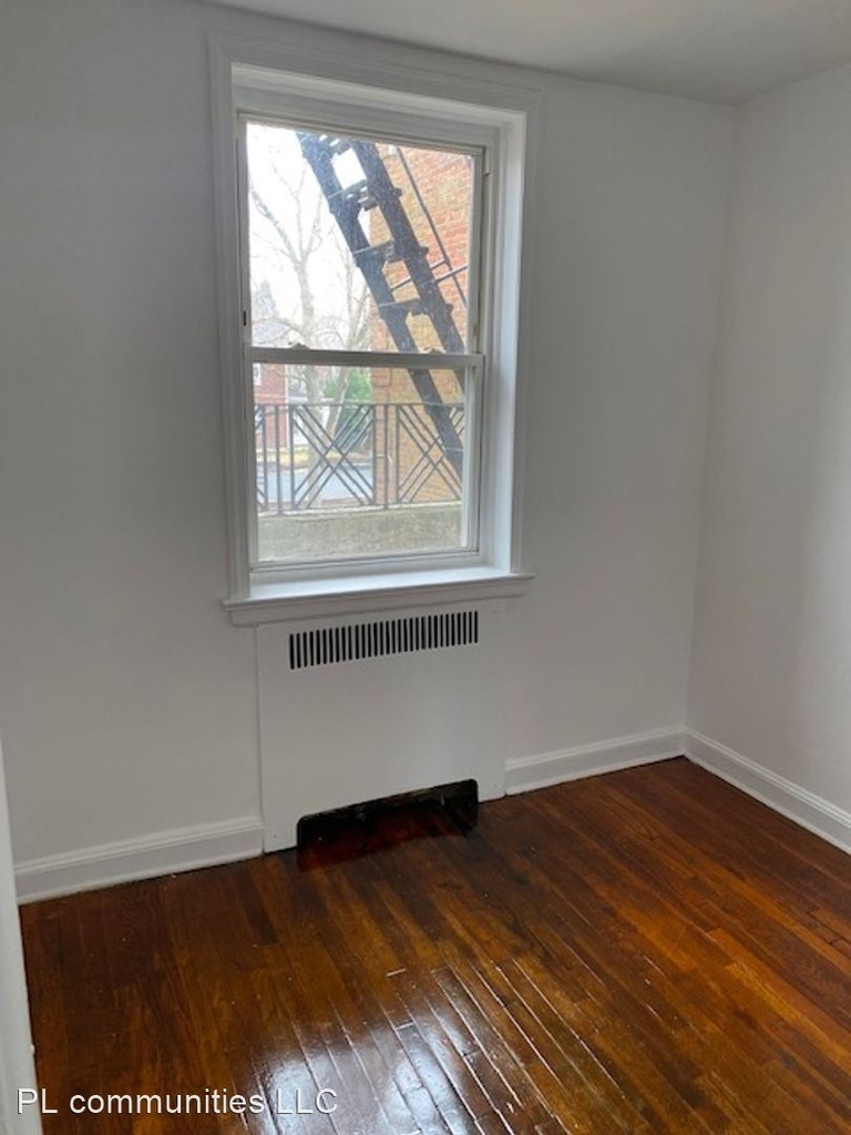 455 W State St - Photo 17