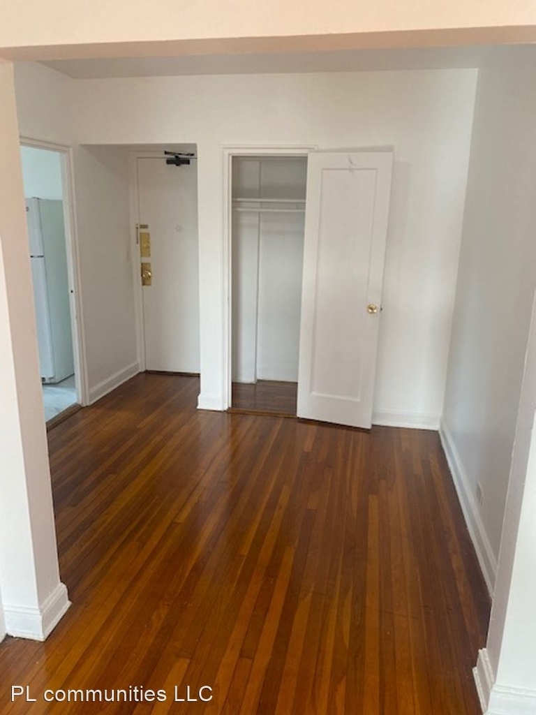 455 W State St - Photo 6