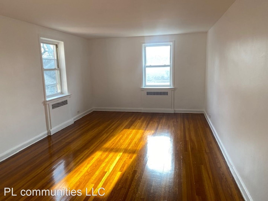 455 W State St - Photo 8