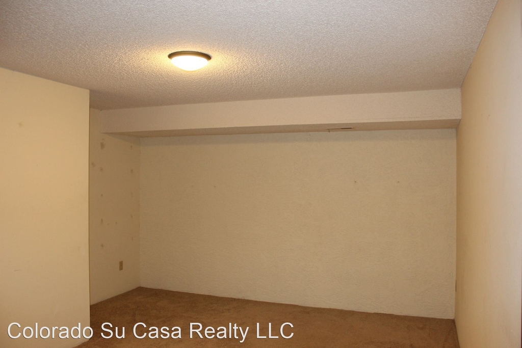 440a W. Rockrimmon Blvd. - Photo 18