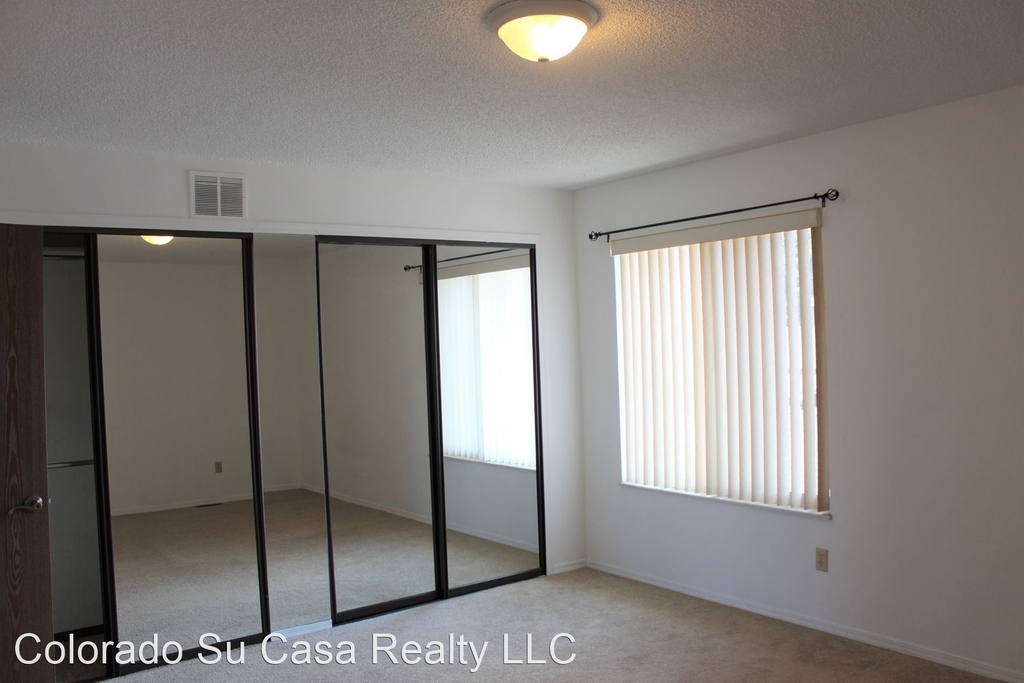 440a W. Rockrimmon Blvd. - Photo 14