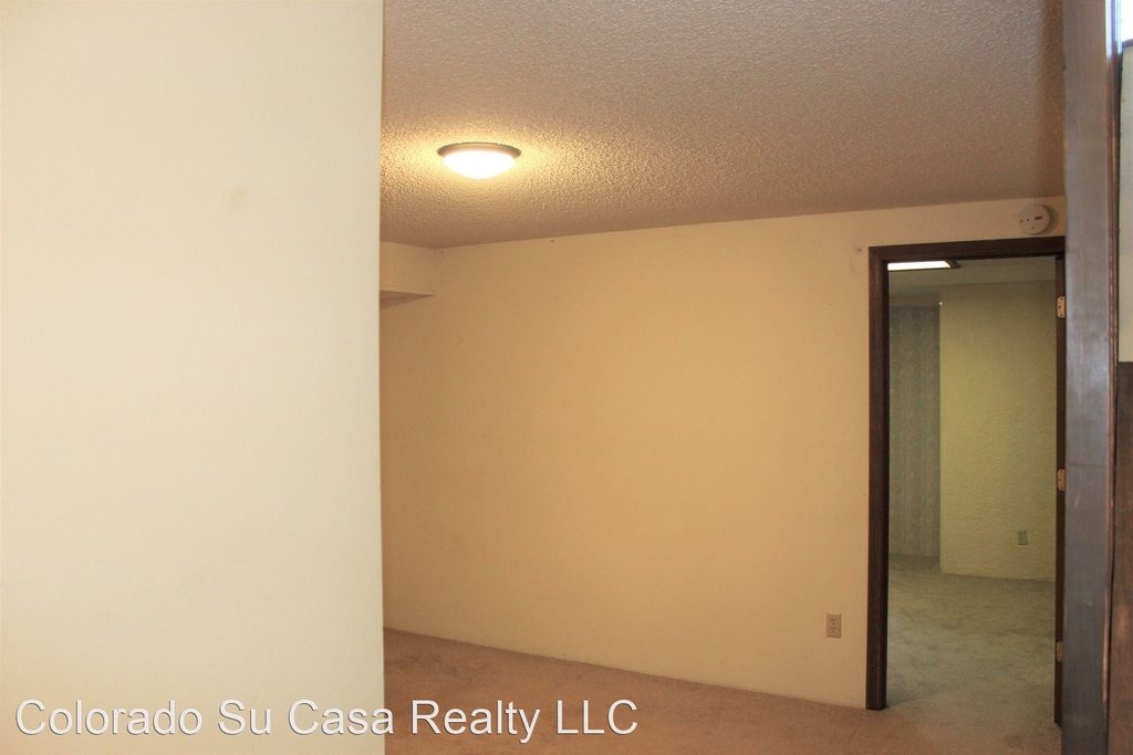 440a W. Rockrimmon Blvd. - Photo 19