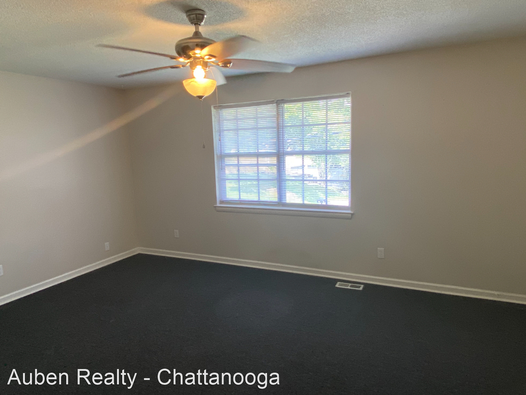 4690 Plaza Hills Lane Apt. B - Photo 7