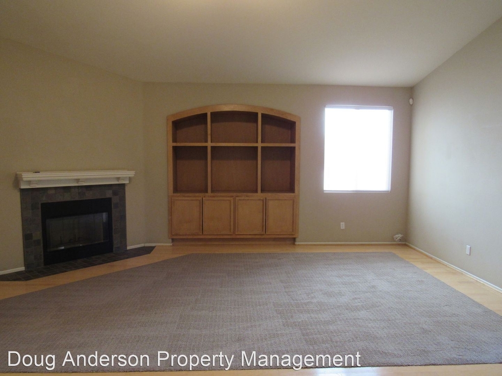 44547 17th Street West - Photo 3